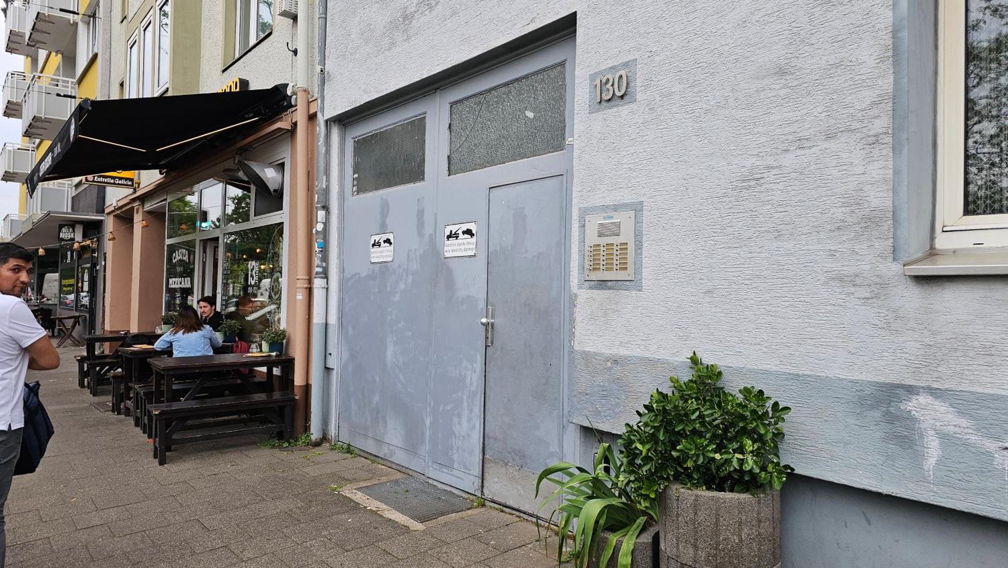 Zimmer In Bilk-Zentrum Duesseldorf — Fotos 1
